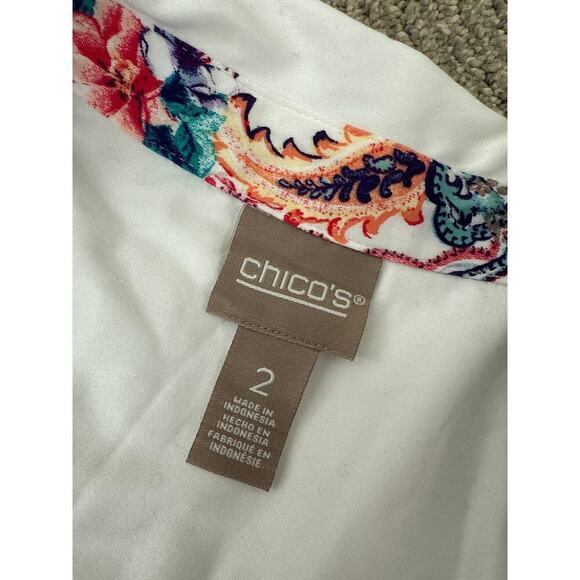 Chico’s floral
Trimmed 3/4 sleeve blouse 
Womens 2  (12-14) - Picture 4 of 6